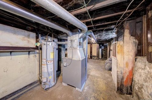 114 Thompson St, Poughkeepsie NY 12601-2621 exterior