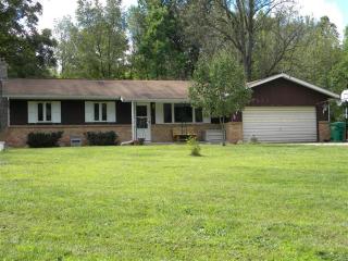 23555 Shurte St, Cassopolis MI  49031-8712 exterior