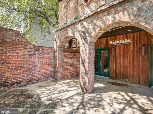 1324 Kenyon St, Washington DC 20010-2493 exterior