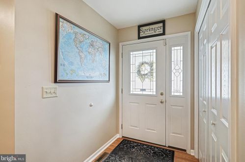 409 Chapelwood Dr, Hanover PA  17331-5232 exterior