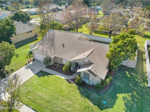 285 Northgrove Dr, Merritt Island FL 32953-7959 exterior