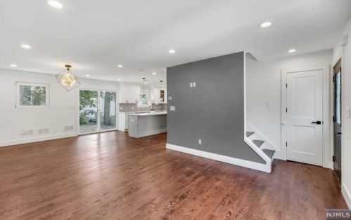 54 Passaic Ave, Hasbrouck Heights NJ 07604-2437 exterior