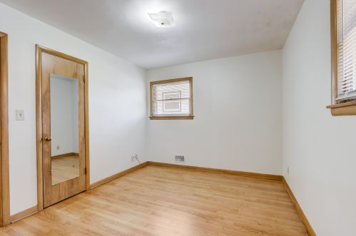 1033 88, Milwaukee WI 53214-2928 exterior