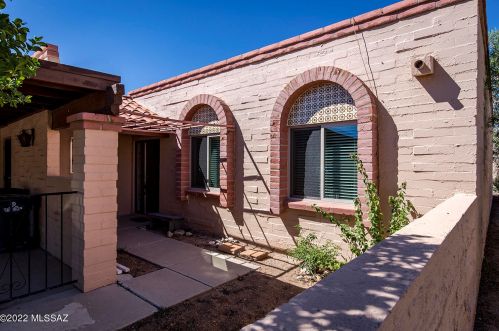 4231 Presidio Rd, Tucson AZ  85712-1044 exterior