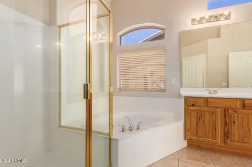 2460 Indian Wl Pl, Chandler AZ 85249-4169 exterior