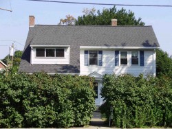 529 Crafts St, Newton, MA 02465-1702