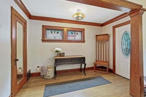 727 Russell Ave, Milwaukee, WI 53207-2143