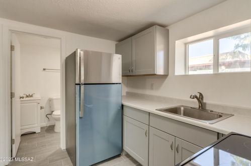 227 24 St, Tucson AZ 85713-1645 exterior