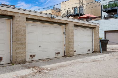 1661 Bell Ave, Chicago IL 60647-5427 exterior