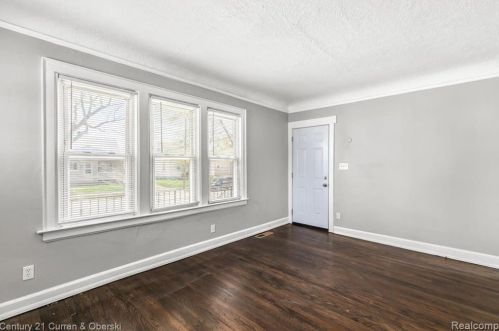 17213 Wood St, Melvindale MI 48122-2200 exterior