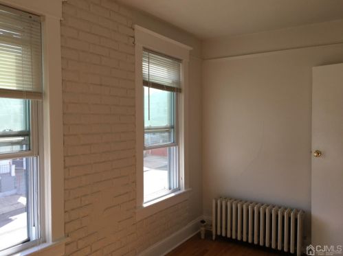 88 Plum St, New Brunswick NJ 08901-1923 exterior