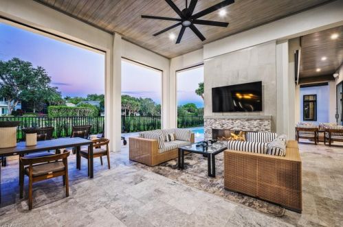 691 Annemore Ln, Naples FL 34108-7520 exterior