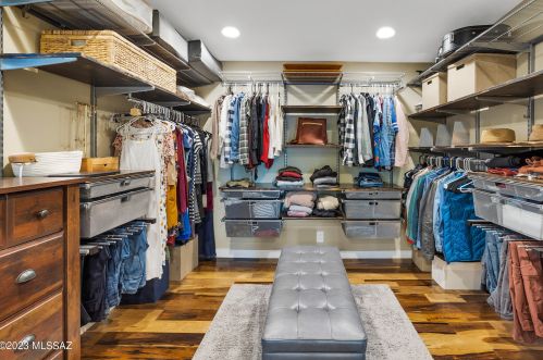 6126 Seneca St, Tucson AZ  85712-3011 exterior