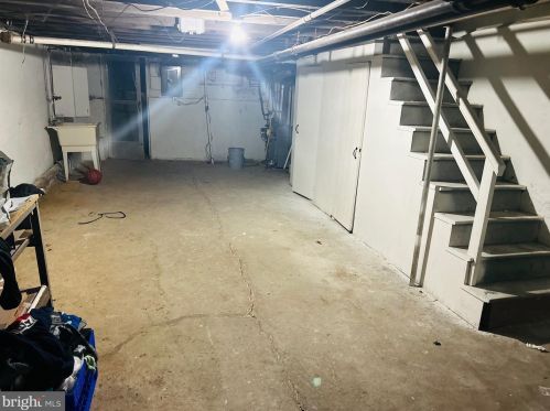 828 Mcdowell Ave, Chester PA 19013-6231 exterior