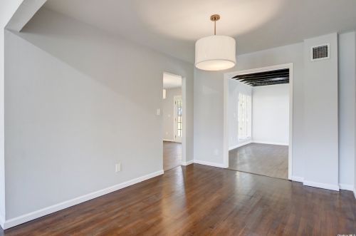 14 Gannet Dr, Commack NY 11725-4903 exterior