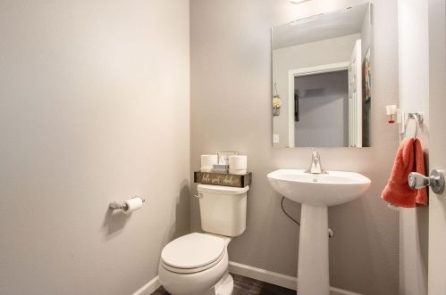 5677 Coddington Ln, Kalamazoo MI  49009-1788 exterior