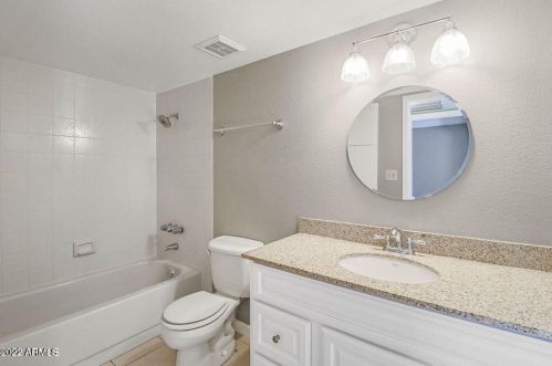 4924 Edgemont Ave, Phoenix AZ  85008-1621 exterior