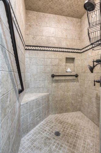 1113 Southwood Dr, Huntsville TX 77340-2452 exterior