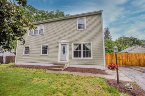 22 Chipmunk Rd, Springfield, MA 01108-3309