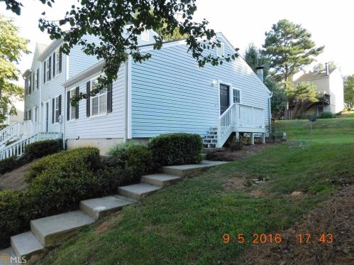 3425 Bayshore Dr, Atlanta, GA 30340-4240