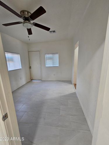 2932 Diamond St, Phoenix AZ  85008-5015 exterior