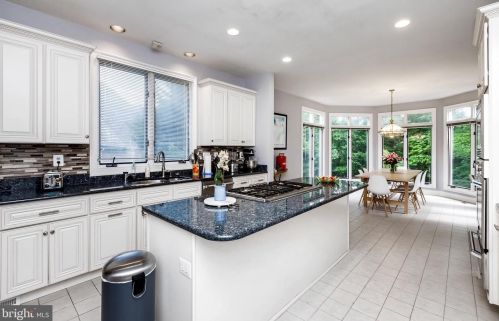 9820 Avenel Farm Dr, Rockville MD 20854-5410 exterior