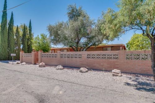 265 Corona Rd, Tucson, AZ 85756-7315