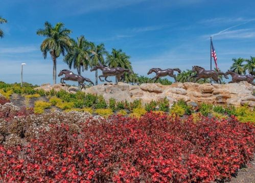 6517 Caldecott Dr, Naples FL 34113-3195 exterior