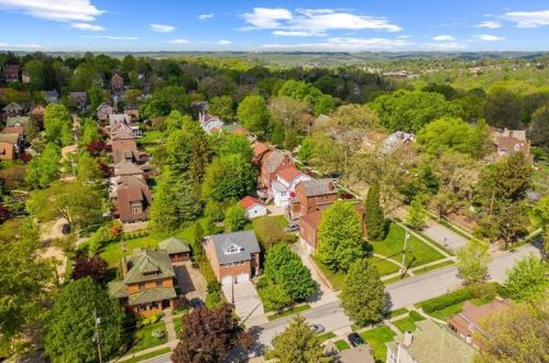 115 Newburn Dr, Pittsburgh PA 15216-1213 exterior