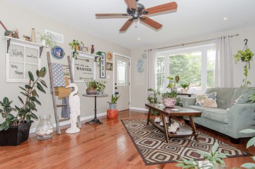 219 Margaret St, Joliet IL 60436-1318 exterior