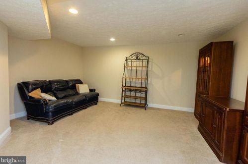 22184 Long Bow Dr, California MD 20619-2244 exterior