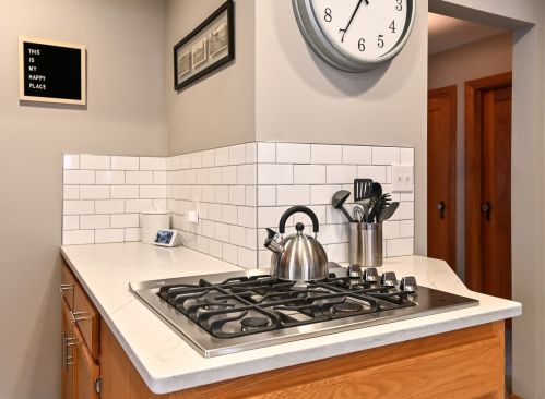 2434 85, Milwaukee WI 53226-1912 exterior