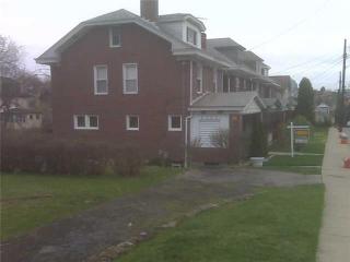 3266 Piedmont Ave, Pittsburgh, PA 15216-2330