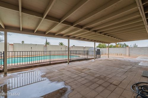 8424 23rd St, Tucson AZ  85710-6502 exterior