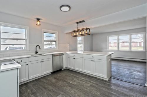 46 Cooper Ave, Wallingford CT  06492-3956 exterior