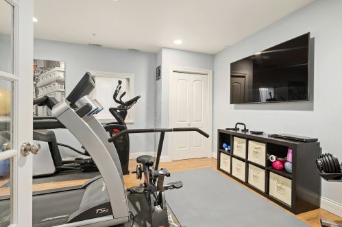 482 Prospect Ave, Elmhurst IL 60126-4325 exterior