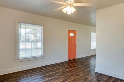 615 Woodard St, Denison TX  75020-3213 exterior