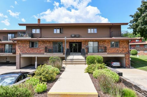 4015 84th St, Milwaukee WI  53228-2337 exterior