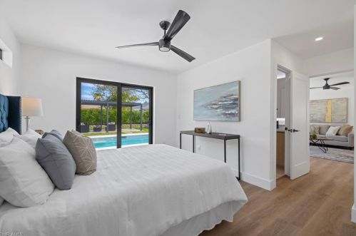 673 97 Ave, Naples FL 34108-2280 exterior