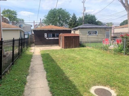 2208 Knox Ave, Chicago, IL 60639-3414