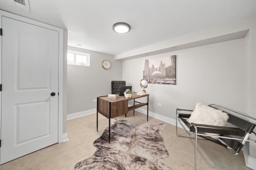 9701 Ln Salle St, Chicago IL 60628-1331 exterior