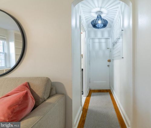 3901 Fulton St, Washington, DC 20007-1375