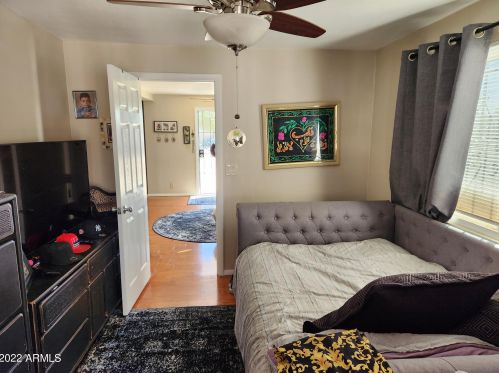 18214 2nd St, Phoenix AZ  85022-1006 exterior