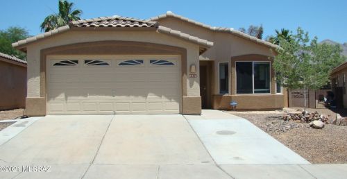 8926 Majestic Mountain Dr, Tucson, AZ 85742-4502