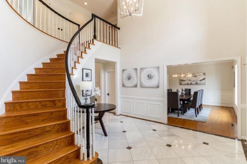 12440 Bacall Ln, Rockville, MD 20854-1026