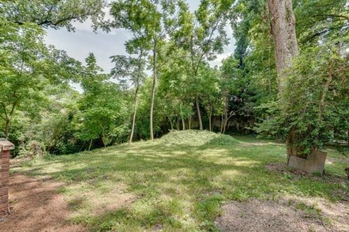 1289 Beech Vly Rd, Atlanta GA 30306-3123 exterior