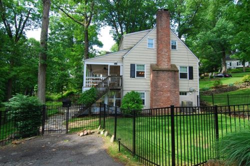 2 Ridge Dr, Berkeley Heights NJ  07922-2110 exterior