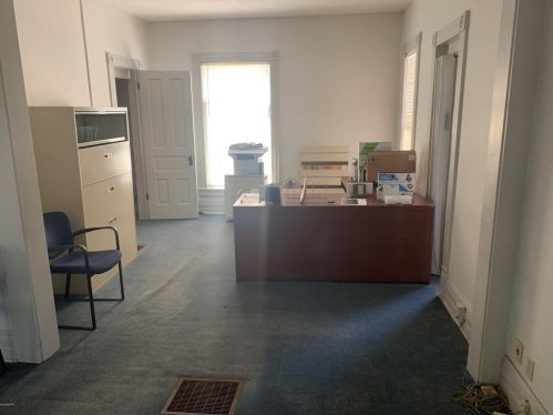 15 State St, Shelby, MI 49455-1241