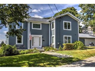 131 Morningside Dr, Milford, CT 06460-7716