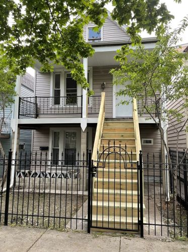 4108 Maplewood Ave, Chicago IL  60632-1126 exterior